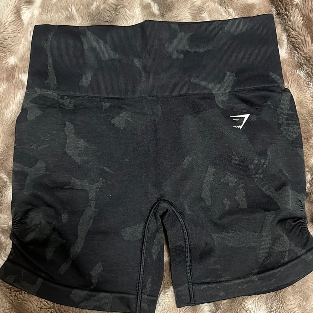 Gymshark camo shorts- Never worn